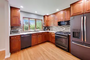 3505 Winston Dr, Hoffman Estates, IL 60192 - Photo 12