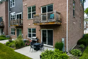 81 Timber Wolf Dr, Wheeling, IL 60090 - Photo 22