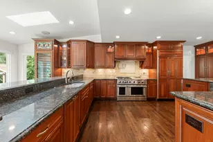 126 Stableford Dr, Glen Ellyn, IL 60137 - Photo 8