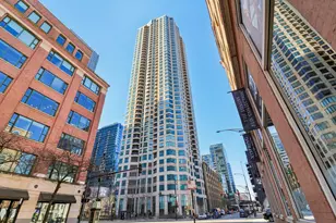 400 N La Salle Dr, Chicago, IL 60654 - Photo 1
