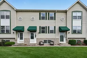 2112 Jasmine Dr, Crest Hill, IL 60403 - Photo 2