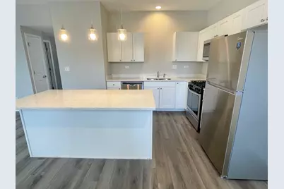 301 N Madison Street #2F, Woodstock, IL 60098 - Photo 2