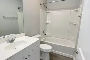 301 N Madison St, Woodstock, IL 60098 - Photo 14
