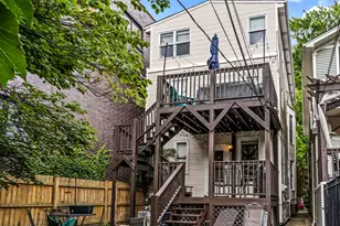 3714 N Bosworth Ave, Chicago, IL 60613 - Photo 2