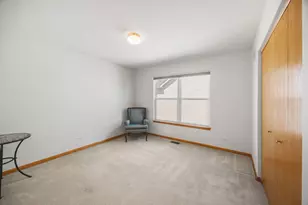325 Forest Trail, South Elgin, IL 60177 - Photo 14