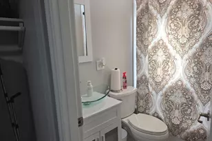 1919 Fairfield Dr, Springfield, IL 62702 - Photo 10