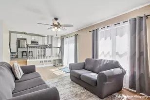 1995 N Nicole Ln, Round Lake Beach, IL 60073 - Photo 14