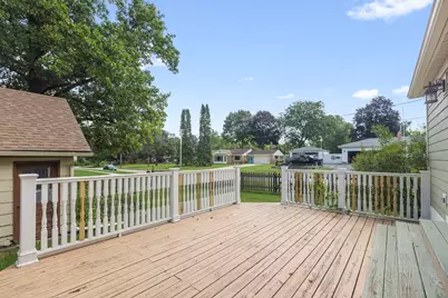 902 Wicker Street, Woodstock, IL 60098 - Photo 16