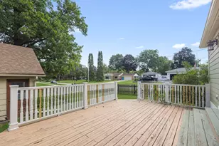 902 Wicker St, Woodstock, IL 60098 - Photo 16