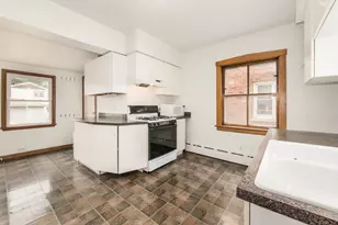 5035 N Menard Ave, Chicago, IL 60630 - Photo 10