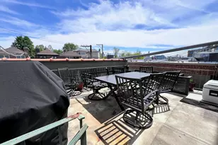 2165 N Clybourn Ave, Chicago, IL 60614 - Photo 14