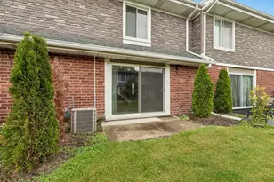 15 Cour Deauville, Palos Hills, IL 60465 - Photo 28