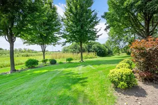 134 Chestnut Hills Cir, Burr Ridge, IL 60527 - Photo 34