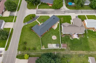 211 W Willow St, Fairbury, IL 61739 - Photo 40