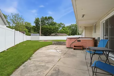 211 W Willow Street, Fairbury, IL 61739 - Photo 38