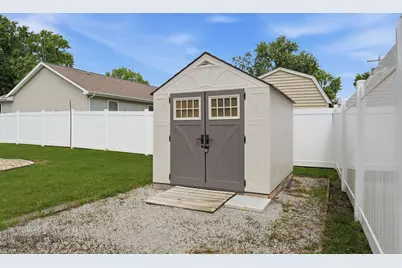 211 W Willow Street, Fairbury, IL 61739 - Photo 34