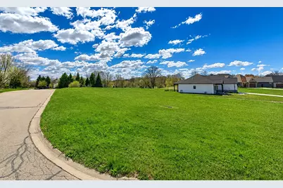 699 Greenfield Road, Sugar Grove, IL 60554 - Photo 2