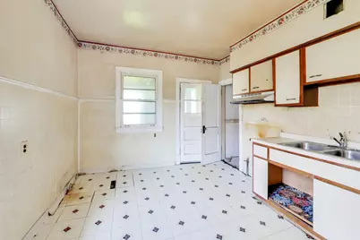 1926 S 9th Avenue, Maywood, IL 60153 - Photo 14