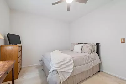 4538 S Saint Lawrence Avenue, Chicago, IL 60653 - Photo 20