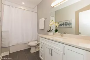 5038 S St Lawrence Ave, Chicago, IL 60615 - Photo 16