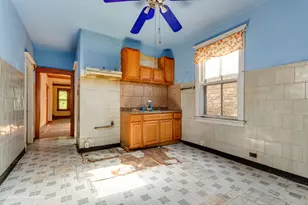 2647 W 69th St, Chicago, IL 60629 - Photo 18
