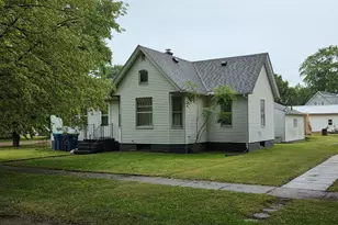 102 N Central Ave, Ladd, IL 61329 - Photo 1