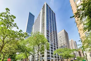 222 E Pearson St, Chicago, IL 60611 - Photo 1