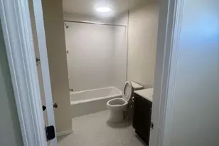 143 N Butrick St, Waukegan, IL 60085 - Photo 10