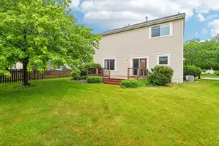 971 Lakestone Ln, Aurora, IL 60504 - Photo 32