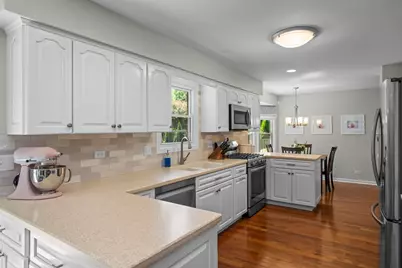 4017 N Walnut Avenue, Arlington Heights, IL 60004 - Photo 8