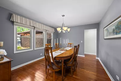 4017 N Walnut Avenue, Arlington Heights, IL 60004 - Photo 4