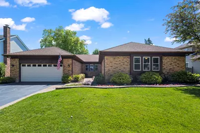 4017 N Walnut Avenue, Arlington Heights, IL 60004 - Photo 1