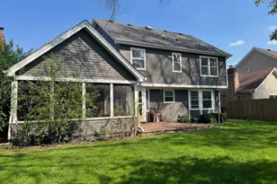 1914 Howard St, Wheaton, IL 60187 - Photo 4