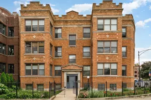 4754 N Dover St, Chicago, IL 60640 - Photo 1