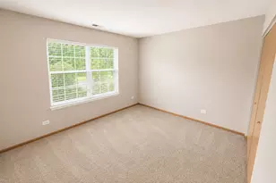 24230 Walnut Cir, Plainfield, IL 60585 - Photo 8