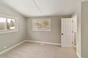 6305 Robert Rd, Cary, IL 60013 - Photo 12
