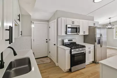6305 Robert Road, Cary, IL 60013 - Photo 4