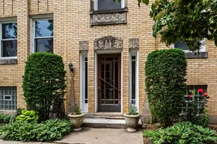 6140 N Hamilton Ave, Chicago, IL 60659 - Photo 1