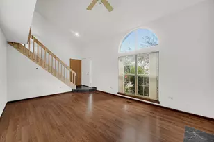 1040 N Knollwood Dr, Palatine, IL 60067 - Photo 4