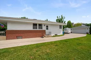 551 S Poplar Ave, Elmhurst, IL 60126 - Photo 30