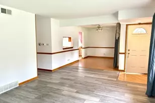 551 S Poplar Ave, Elmhurst, IL 60126 - Photo 6