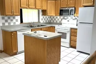 551 S Poplar Ave, Elmhurst, IL 60126 - Photo 8