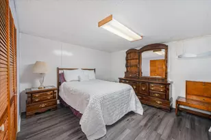 551 S Poplar Ave, Elmhurst, IL 60126 - Photo 20