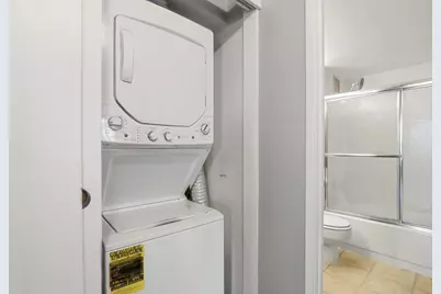 345 N Canal Street #1204, Chicago, IL 60606 - Photo 18