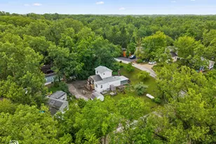 46 Lakeshore Dr, Wilmington, IL 60481 - Photo 2