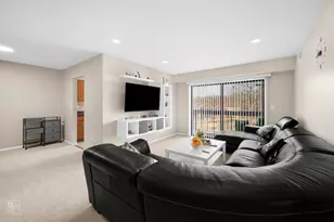 6820 Joliet Rd, Indian Head Park, IL 60525 - Photo 4