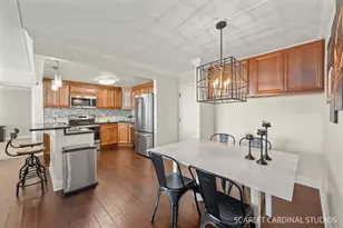2005 Finley Rd, Lombard, IL 60148 - Photo 10