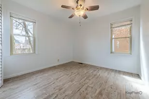 10933 S Avenue H, Chicago, IL 60617 - Photo 10
