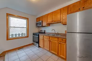 10933 S Avenue H, Chicago, IL 60617 - Photo 6