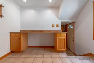 10933 S Avenue H, Chicago, IL 60617 - Photo 4